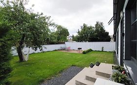 Karjamaa Apartment - Garden, Free Parking, Air Conditioning